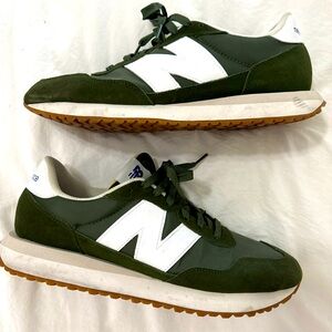 New Balance 237